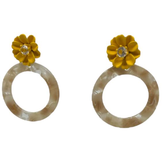 Vintage 1970s Yellow, White & Beige Floral Gem Hoop Post Earrings Retro Jewelry - Picture 2 of 12